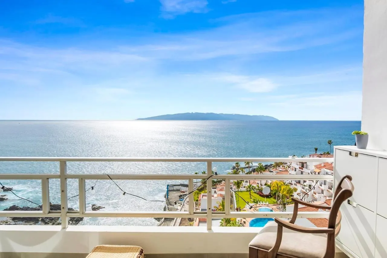 Apartment Vacation Home With Stunning Oceanview Puerto de Santiago